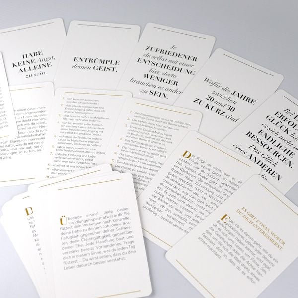 Produktbild: 55 Impulse, die dein Leben ver&auml;ndern werden &ndash; Das Kartendeck zum Nr.-1-Bestseller 101 Essays, die dein Leben ver&auml;ndern werden