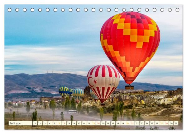 Produktbild: Mit dem Ballon &uuml;ber Kappadokien (Tischkalender 2026 DIN A5 quer), CALVENDO Monatskalender