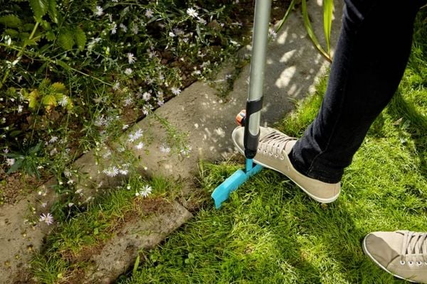 Produktbild: Gardena 03149-20 Rasenkantenstecher Combisystem