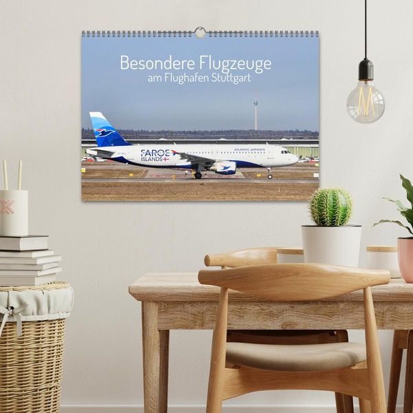 Produktbild: Besondere Flugzeuge am Flughafen Stuttgart (Wandkalender 2026 DIN A3 quer), CALVENDO Monatskalender