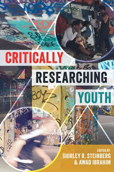 Produktbild: Critically Researching Youth