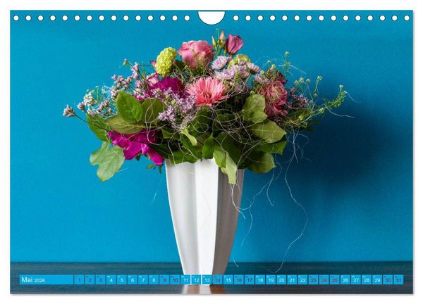 Produktbild: Still Life - Blumen vor der blauen Wand (Wandkalender 2026 DIN A4 quer), CALVENDO Monatskalender