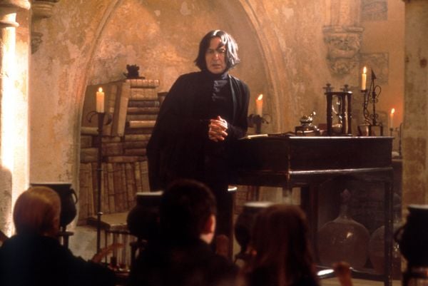 Produktbild: Harry Potter und der Stein der Weisen - Jubil&auml;ums-Edition 20 Jahre Magische Momente - Magical Movie Mode
[2 DVDs]