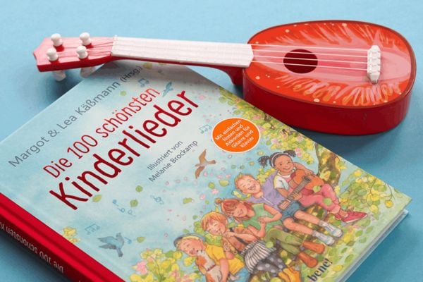 Produktbild: Die 100 sch&ouml;nsten Kinderlieder - Mit einfachen Noten und Akkorden f&uuml;r Gitarre und Klavier