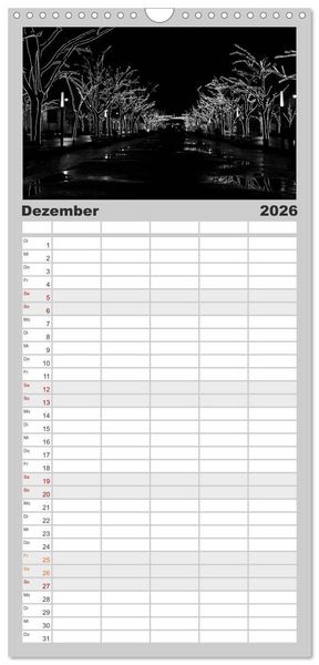 Produktbild: Familienplaner 2026 - BLACK 'N WHITE mit 5 Spalten (Wandkalender, 21 x 45 cm) CALVENDO