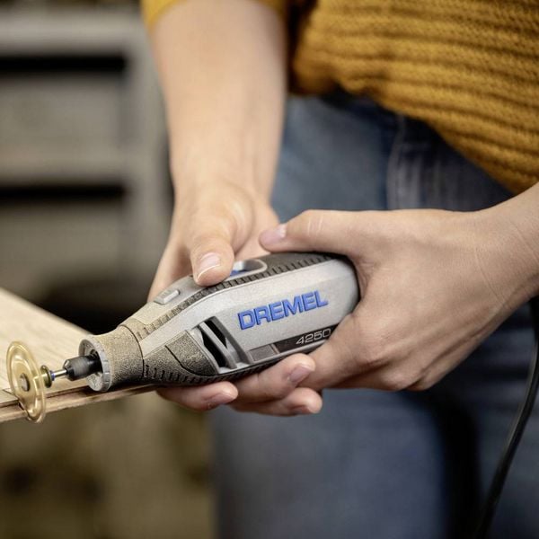 Produktbild: Dremel 4250-6/128 Platinum+ Box Multitool F0134250JS Multifunktionswerkzeug 175W