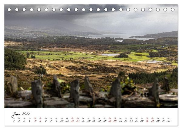 Produktbild: Am Rande Europas - Wild Atlantic Way - der Roadtrip (Tischkalender 2027 DIN A5 quer), CALVENDO Monatskalender