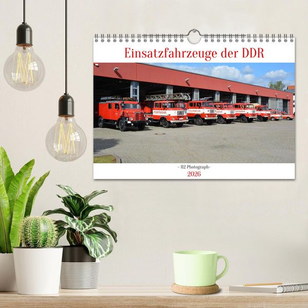 Produktbild: Einsatzfahrzeuge der DDR (Wandkalender 2026 DIN A4 quer), CALVENDO Monatskalender