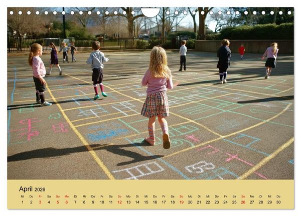 Produktbild: Wei&szlig;t du noch? Der Kalender deiner Kindheitserinnerungen. (Wandkalender 2026 DIN A4 quer), CALVENDO Monatskalender