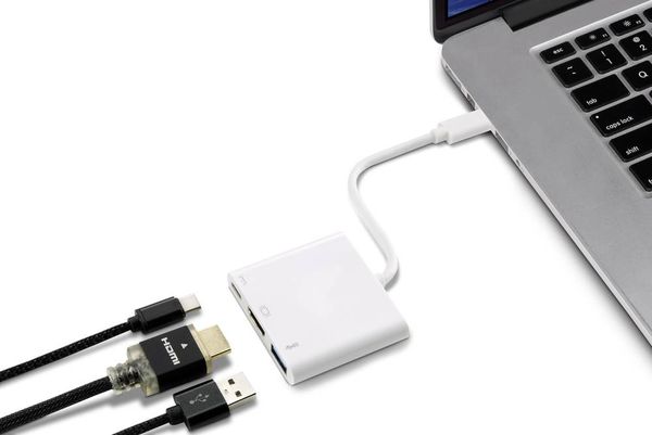 Produktbild: Renkforce RF-4366444 Adapter [1x USB-C&reg; Stecker - 1x HDMI-Buchse, USB 3.2 Gen 1 Buchse A (USB 3.0), USB-C&reg; Buchse] Wei&szlig;