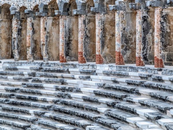 Produktbild: CALVENDO Puzzle Aspendos | 1000 Teile Lege-Gr&ouml;&szlig;e 64x48cm Foto-Puzzle f&uuml;r gl&uuml;ckliche Stunden