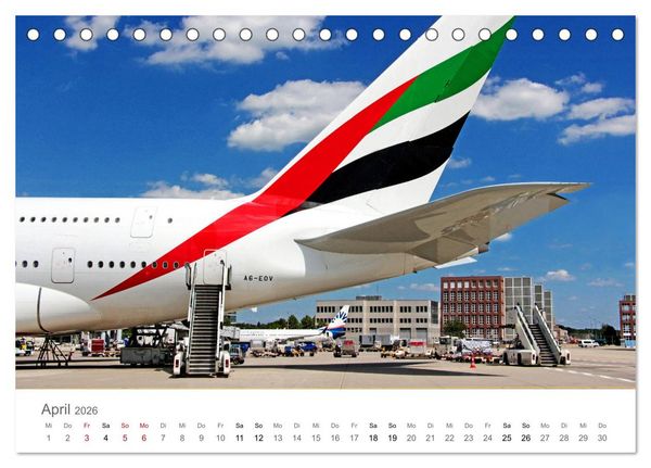 Produktbild: Gro&szlig;e und kleine Flieger am Flughafen (Tischkalender 2026 DIN A5 quer), CALVENDO Monatskalender