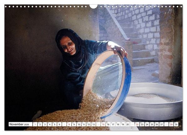 Produktbild: PORTRAITS - Frauen aus aller Welt (Wandkalender 2026 DIN A3 quer), CALVENDO Monatskalender