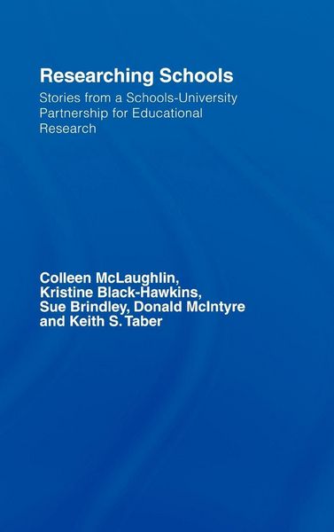 Produktbild: Researching Schools