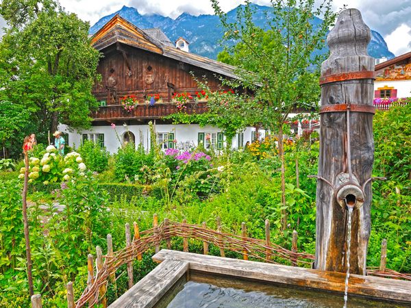 Produktbild: CALVENDO Puzzle Bauerngarten mit Brunnen | 1000 Teile Lege-Gr&ouml;&szlig;e 64x48cm Foto-Puzzle f&uuml;r gl&uuml;ckliche Stunden