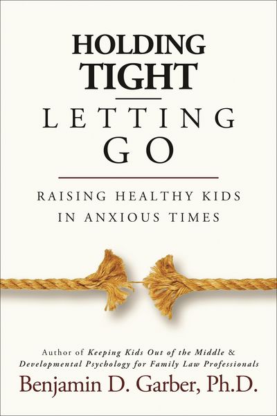 Produktbild: Holding Tight/Letting Go