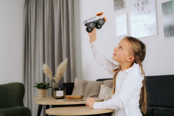 Produktbild: Fischertechnik 576105 - LKW Truck, 52 Bauteile, Konstruktionsspielzeug ab 7 Jahren