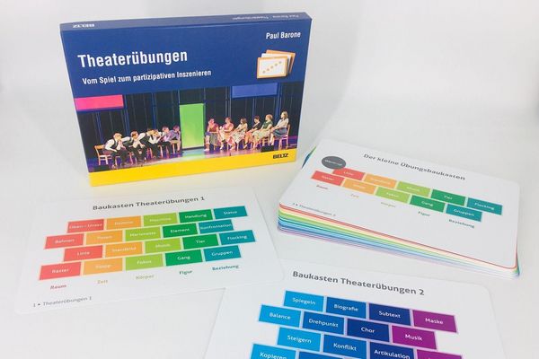 Produktbild: Theater&uuml;bungen