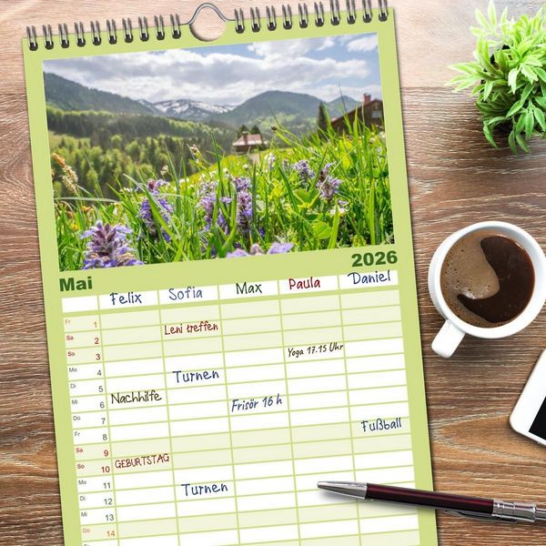 Produktbild: Familienplaner 2026 - Naturwunder Berge mit 5 Spalten (Wandkalender, 21 x 45 cm) CALVENDO