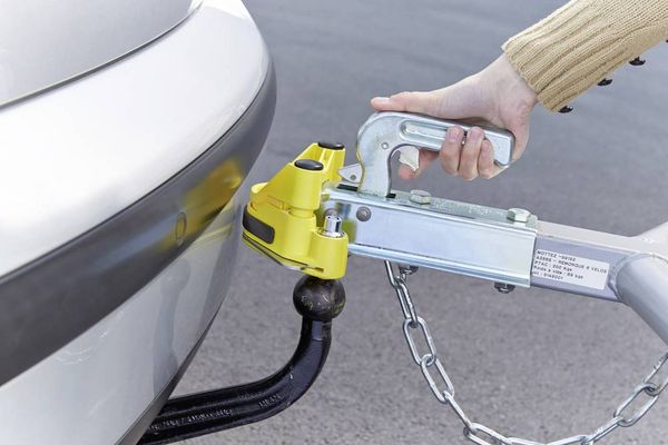 Produktbild: Mottez Anh&auml;nger-Diebstahlsicherung Kastensicherung