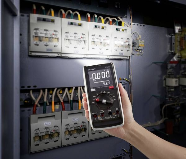 Produktbild: VOLTCRAFT VC232 Hand-Multimeter digital True RMS LoZ CAT III 600V Anzeige (Counts): 2000