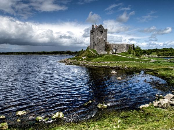 Produktbild: CALVENDO Puzzle Dunguaire Castle | 1000 Teile Lege-Gr&ouml;&szlig;e 64x48cm Foto-Puzzle f&uuml;r gl&uuml;ckliche Stunden