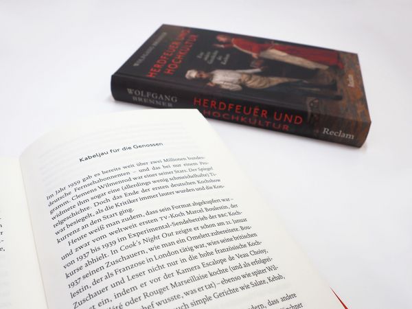 Produktbild: Herdfeuer und Hochkultur. Eine andere Geschichte des Kochens