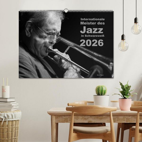 Produktbild: Internationale Meister des Jazz in Schwarzwei&szlig; (Wandkalender 2026 DIN A2 quer), CALVENDO Monatskalender