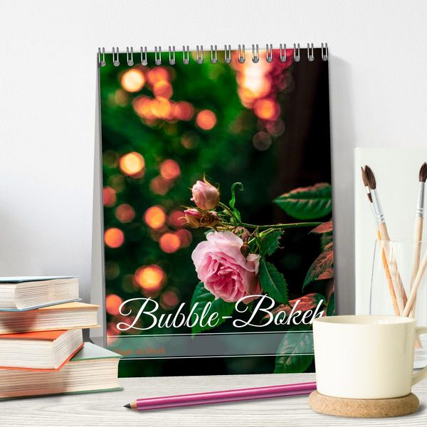 Produktbild: Bubble Bokeh (Tischkalender 2026 DIN A5 hoch), CALVENDO Monatskalender