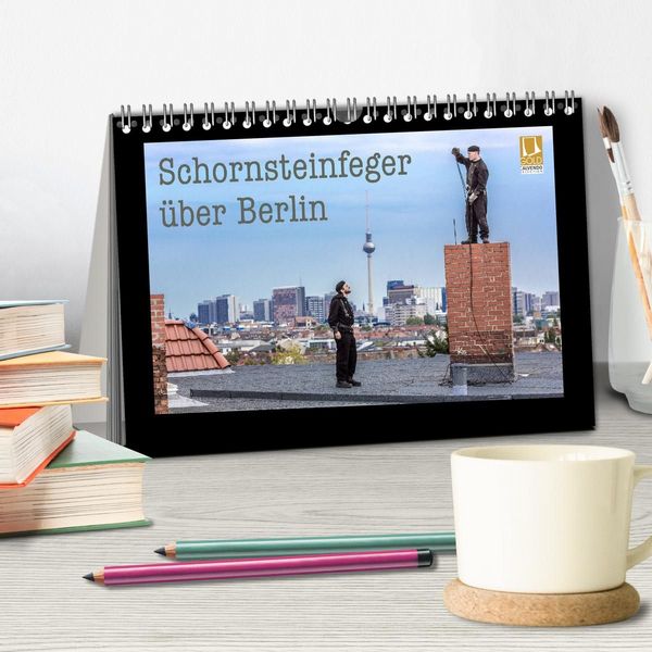 Produktbild: Schornsteinfeger &uuml;ber Berlin 2027 (Tischkalender 2027 DIN A5 quer), CALVENDO Monatskalender