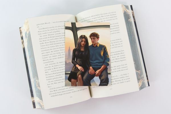 Produktbild: Before the Moon Falls (Scandalous Secrets, Band 2)