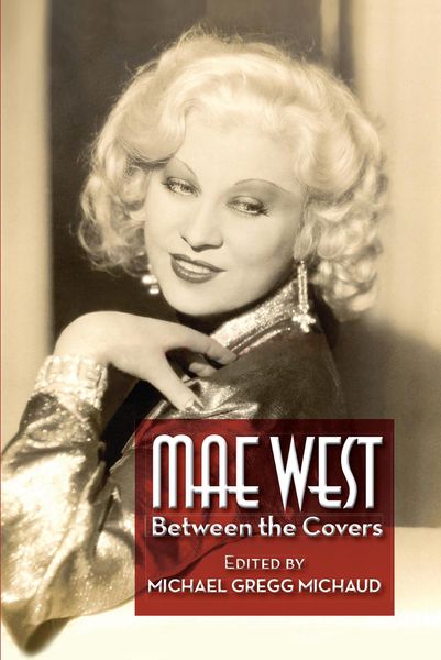 Produktbild: Mae West: Between the Covers