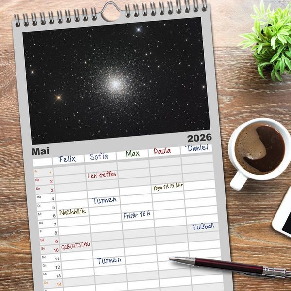 Produktbild: Familienplaner 2026 - Beeindruckendes Universum mit 5 Spalten (Wandkalender, 21 x 45 cm) CALVENDO