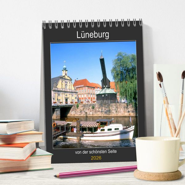 Produktbild: L&uuml;neburg, von der sch&ouml;nsten Seite (Tischkalender 2026 DIN A5 hoch), CALVENDO Monatskalender