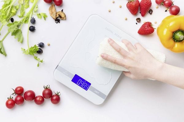 Produktbild: Sygonix Digitale K&uuml;chenwaage digital W&auml;gebereich (max.)=5kg Milchglas 165 x 220 x 20