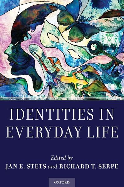 Produktbild: Identities in Everyday Life