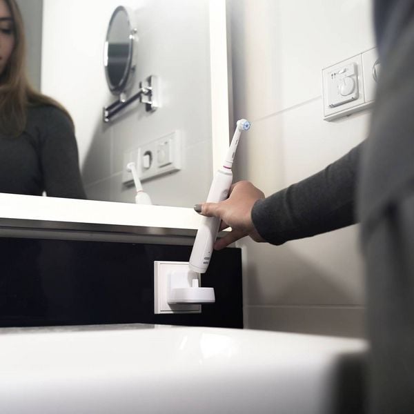 Produktbild: Proofvision TB Charge for Oral-B / Braun (ausgenommen iO & Pulsonic Serie) Ladeger&auml;t f&uuml;r elektrische Zahnb&uuml;rste 1 St. Wei&szlig;