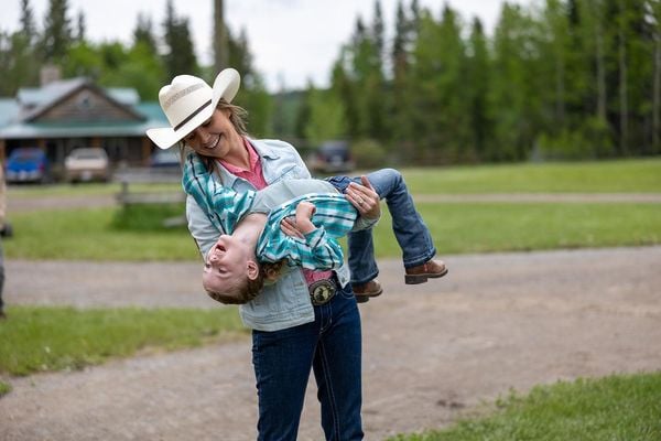 Produktbild: Heartland - Paradies f&uuml;r Pferde - Staffel 16 [4 DVDs]
