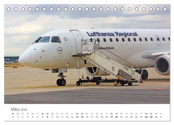 Produktbild: Gro&szlig;e und kleine Flieger am Flughafen (Tischkalender 2026 DIN A5 quer), CALVENDO Monatskalender