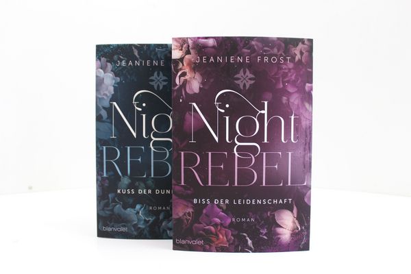 Produktbild: Night Rebel 1 - Kuss der Dunkelheit