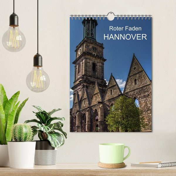 Produktbild: Roter Faden Hannover (Wandkalender 2026 DIN A4 hoch), CALVENDO Monatskalender