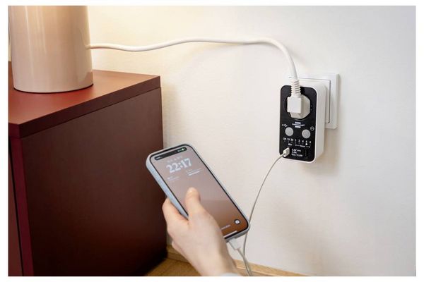 Produktbild: Brennenstuhl 1506180 Steckdosen-Timer digital 3000 W IP20