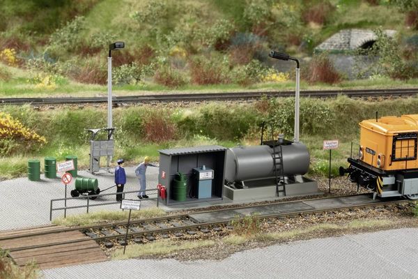 Produktbild: Auhagen 11469 H0 Kleinlok-Tankstelle