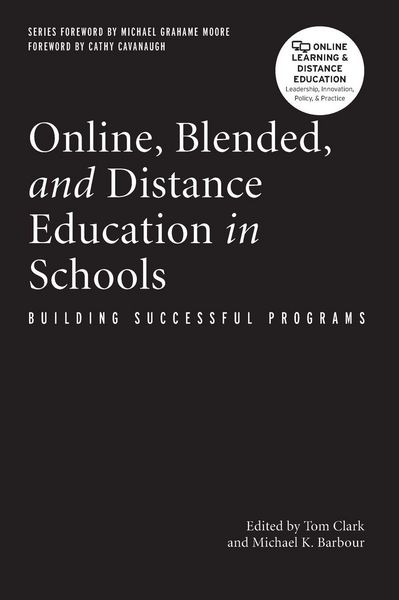 Produktbild: Online, Blended, and Distance Education in Schools