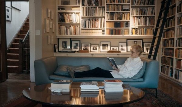 Produktbild: Siri Hustvedt - Dance Around the Self