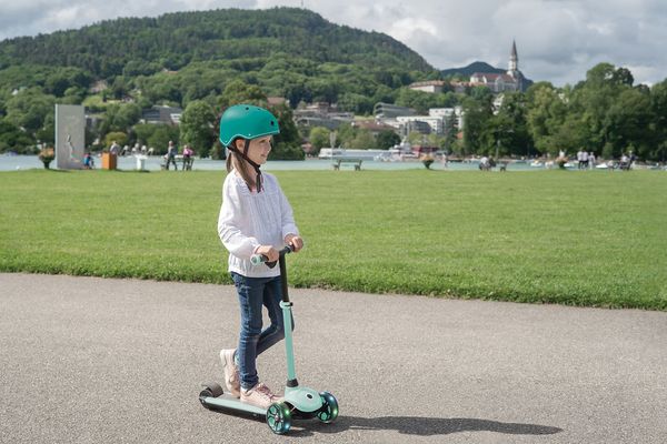 Produktbild: GLOBBER ONE K E-MOTION 4 PLUS mint, mit Leuchtrollen