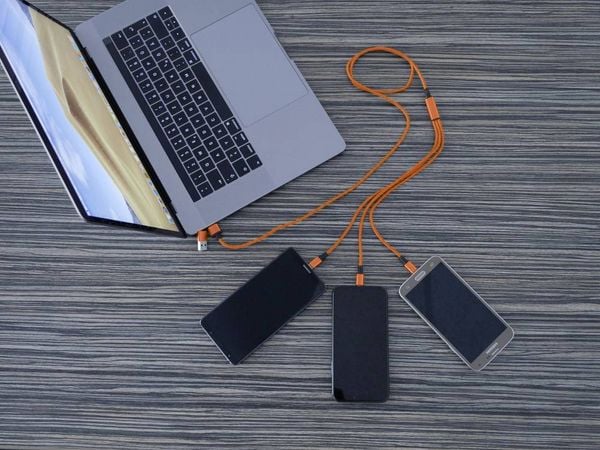Produktbild: Smrter USB-Ladekabel USB 2.0 Apple Lightning Stecker, USB-A Stecker, USB-C&reg; Stecker, USB-Micro-B Stecker 1.20m Orange mit