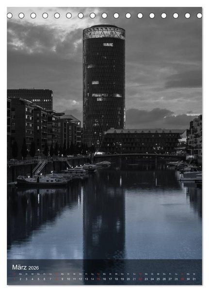 Produktbild: Frankfurt monochrom (Tischkalender 2026 DIN A5 hoch), CALVENDO Monatskalender