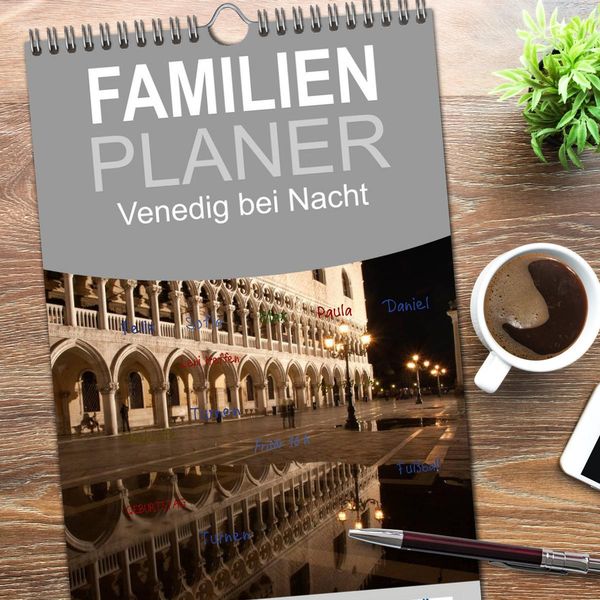 Produktbild: Familienplaner 2026 - Venedig bei Nacht mit 5 Spalten (Wandkalender, 21 x 45 cm) CALVENDO