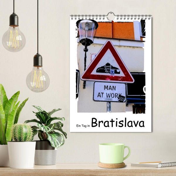 Produktbild: Ein Tag in Bratislava (Wandkalender 2026 DIN A4 hoch), CALVENDO Monatskalender